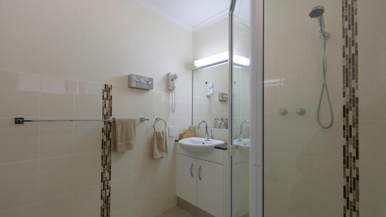 Tenterfield Motor Inn エクステリア 写真