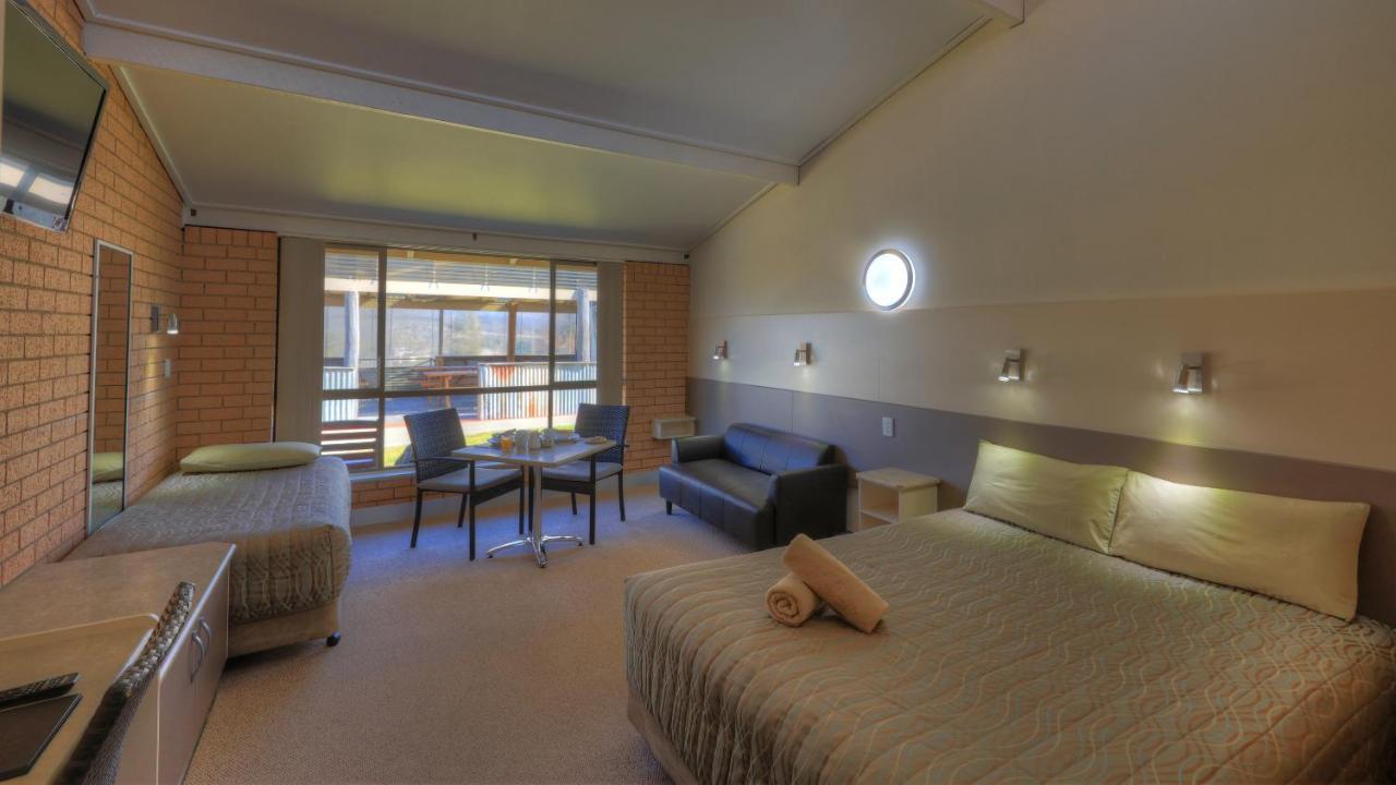 Tenterfield Motor Inn エクステリア 写真