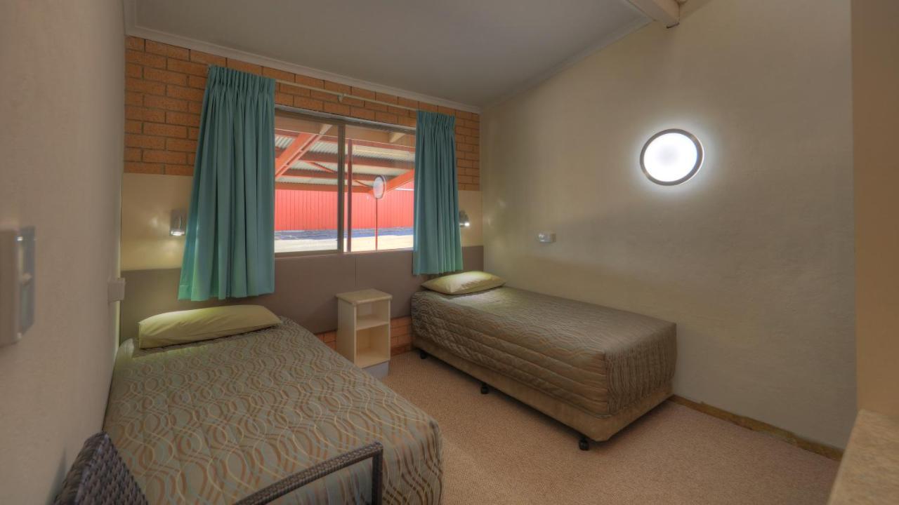 Tenterfield Motor Inn エクステリア 写真