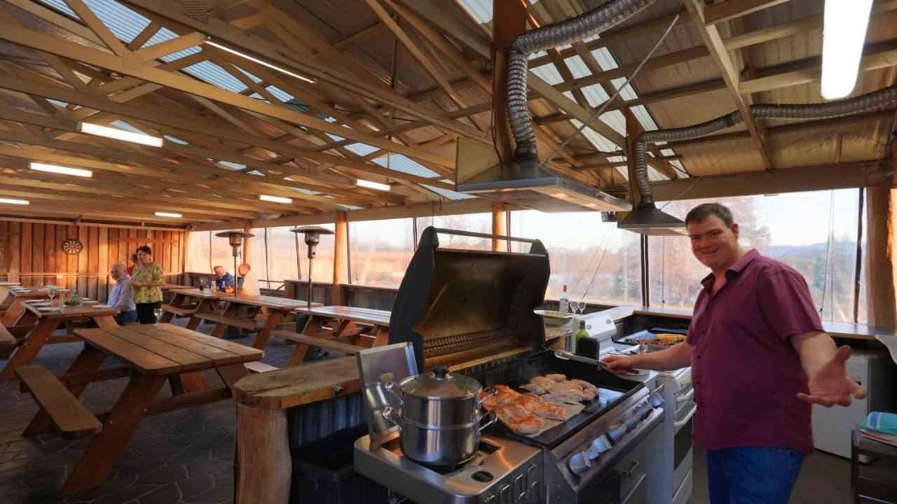 Tenterfield Motor Inn エクステリア 写真