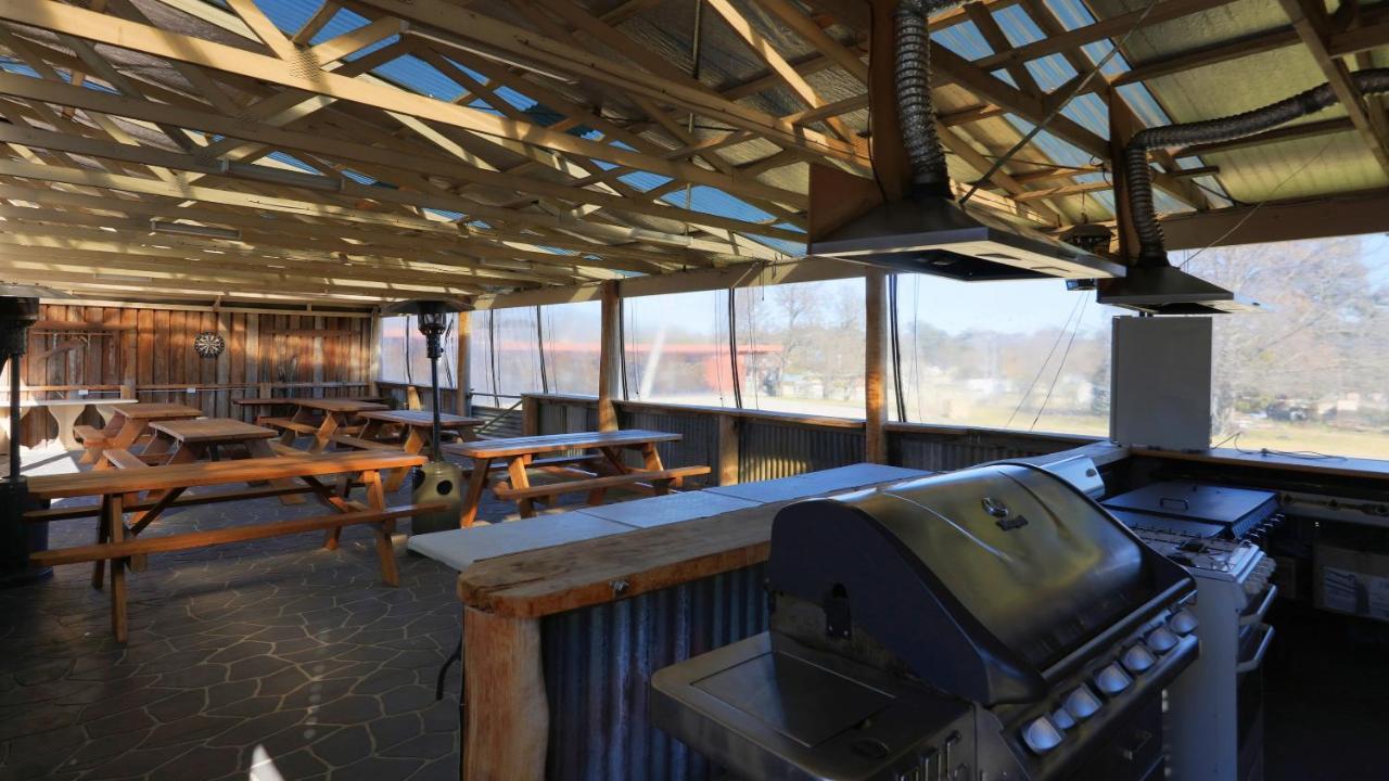 Tenterfield Motor Inn エクステリア 写真